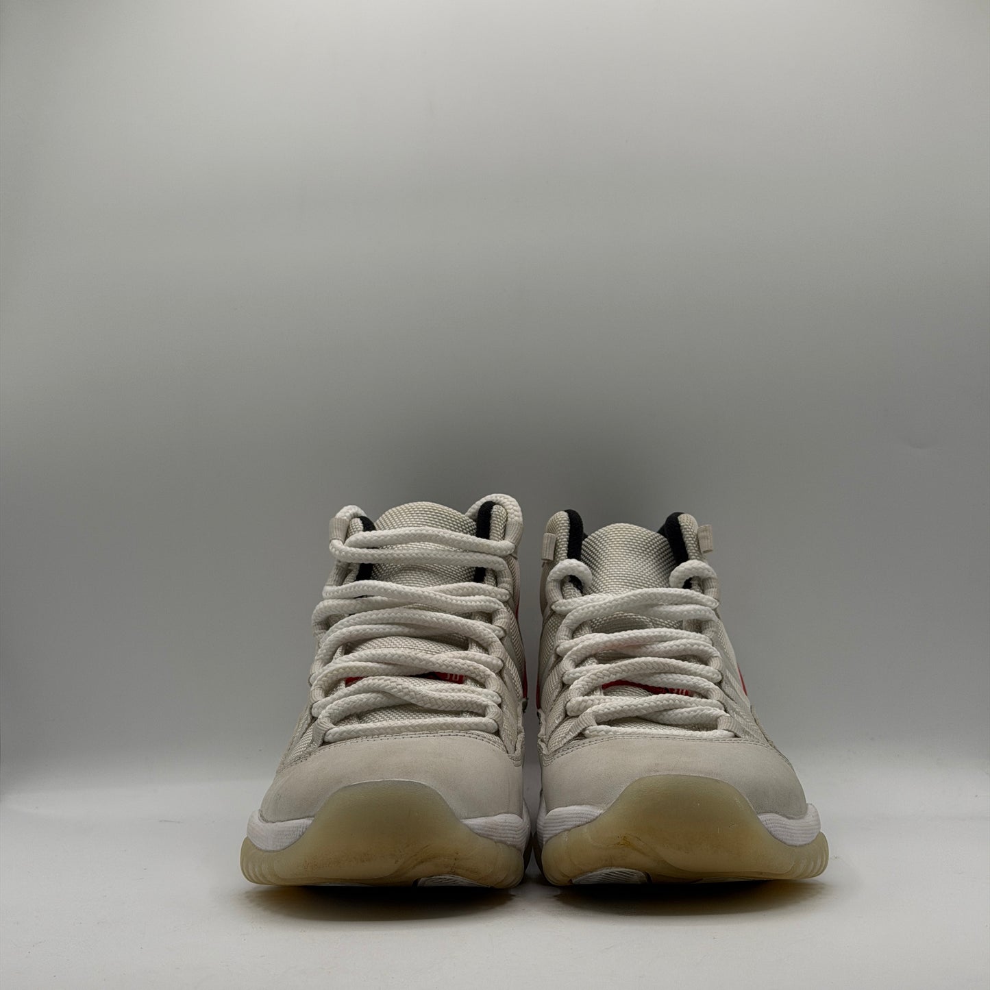 (USED) Jordan 11 Retro Platinum Tint Size 6Y