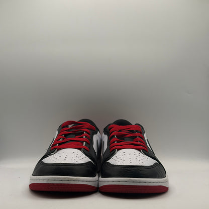 (USED) Jordan 1 Retro Low OG Black Toe (2023) Size 11