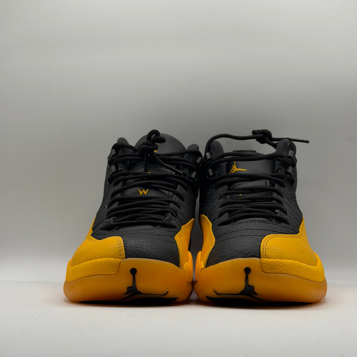 (USED No Box) Jordan 12 Retro Black University Gold Size 8