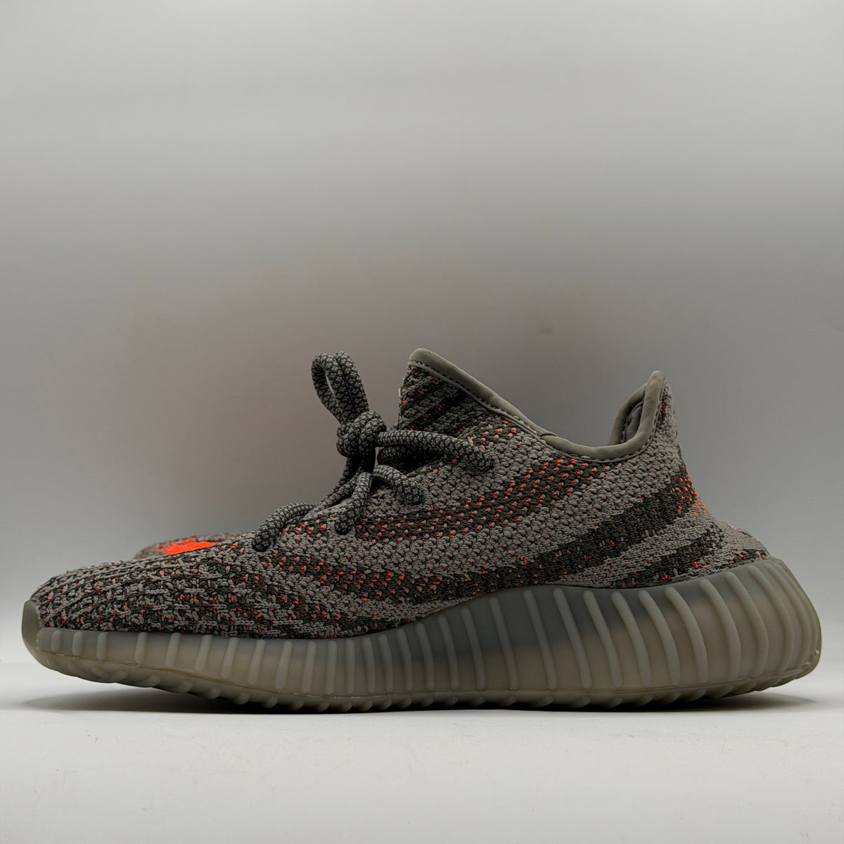 (Tried On No Box) adidas Yeezy Boost 350 V2 Beluga Reflective Size 6.5