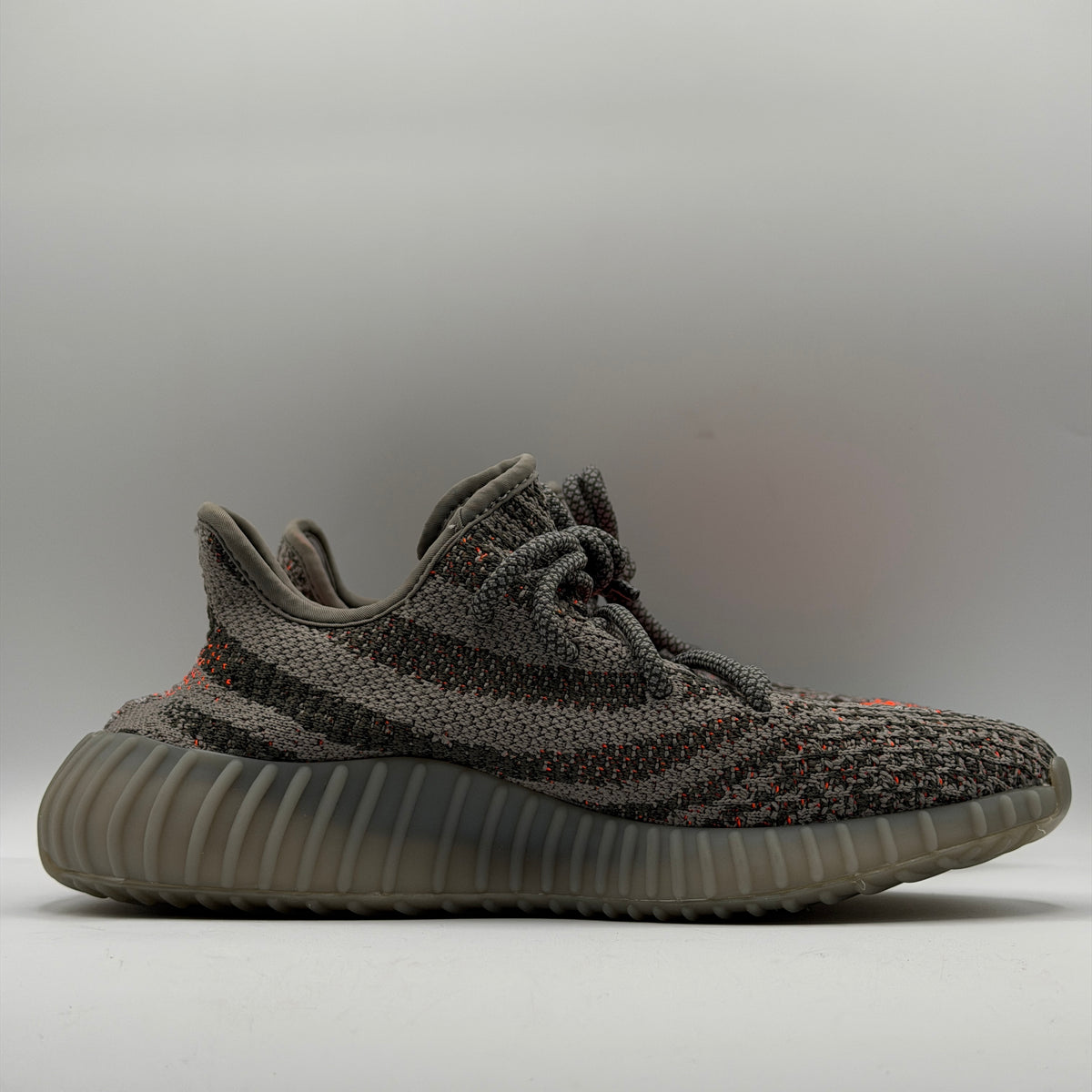 (Tried On No Box) adidas Yeezy Boost 350 V2 Beluga Reflective Size 6.5