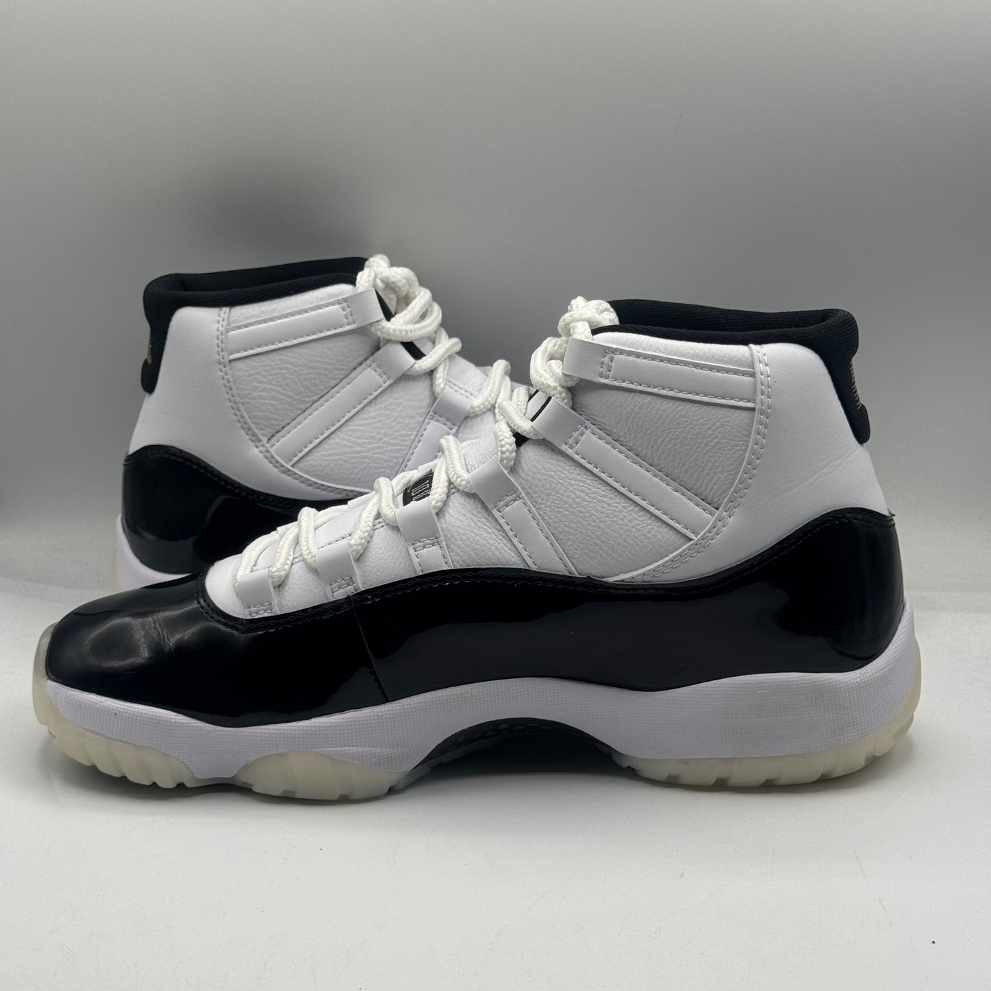 (USED) Jordan 11 DMP Gratitude Size 10