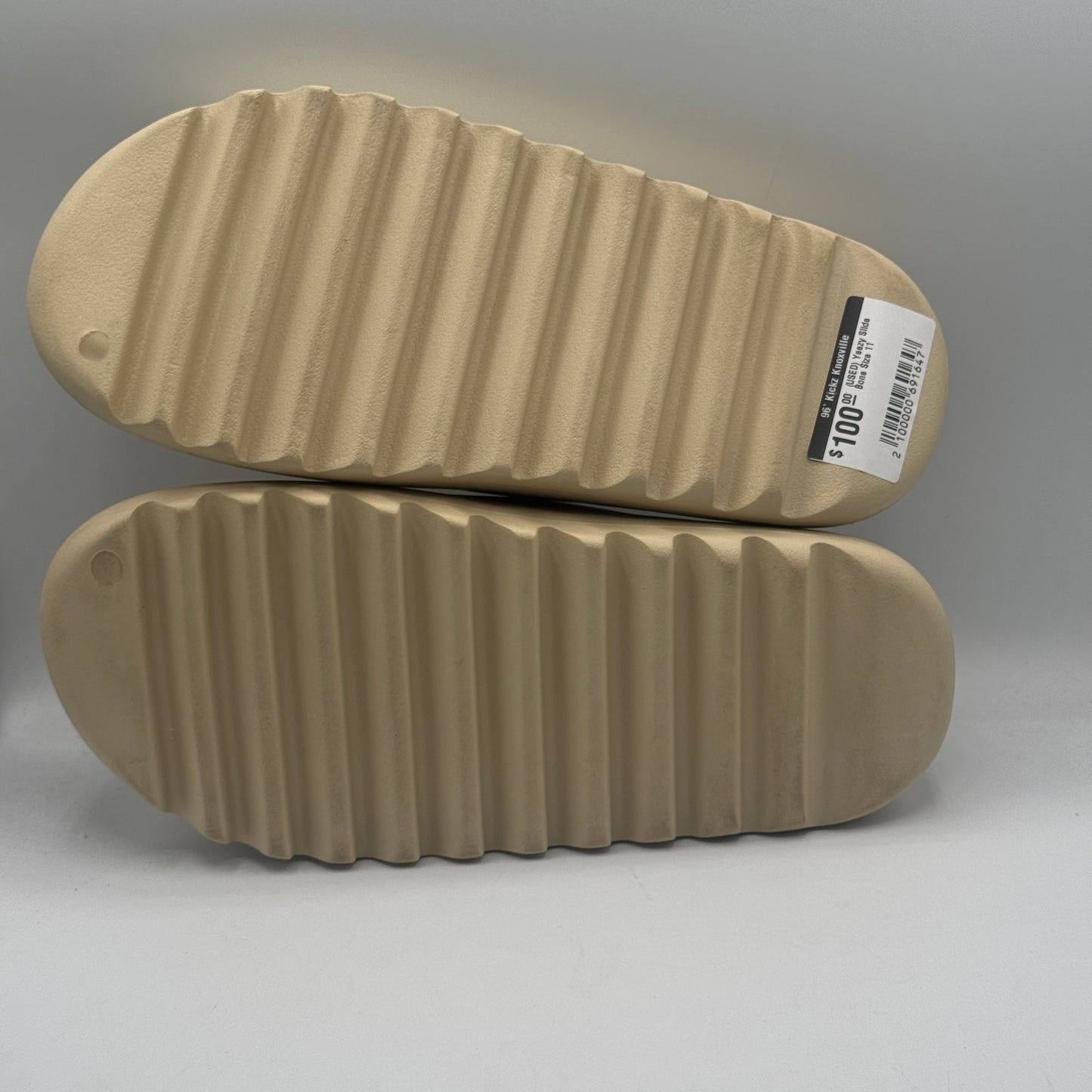 (USED) Yeezy Slide Bone Size 11