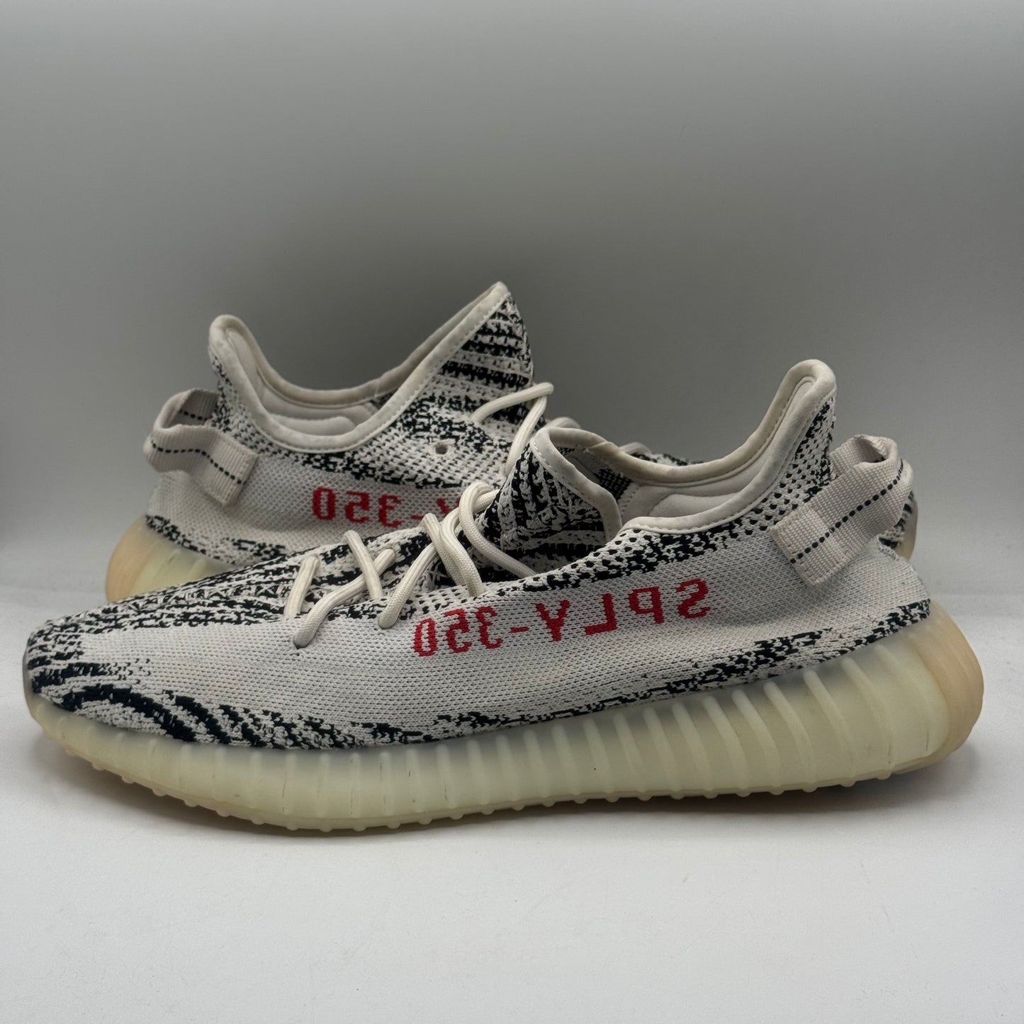 (USED) Yeezy 350 Zebra Size 12