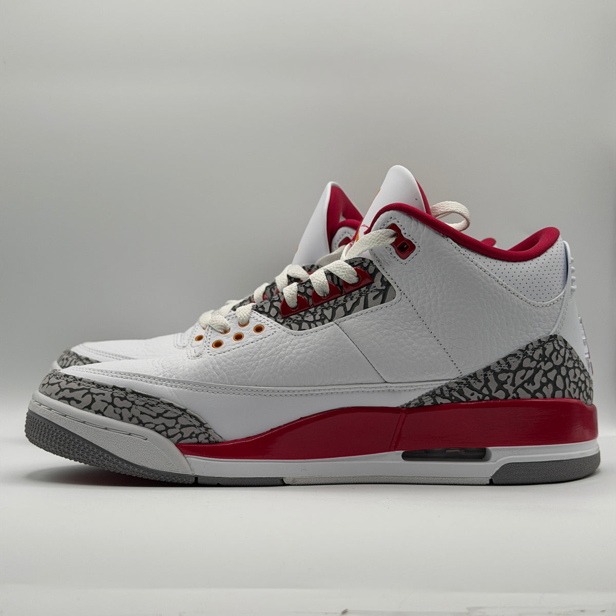(USED) Jordan 3 Retro Cardinal Red Size 11.5