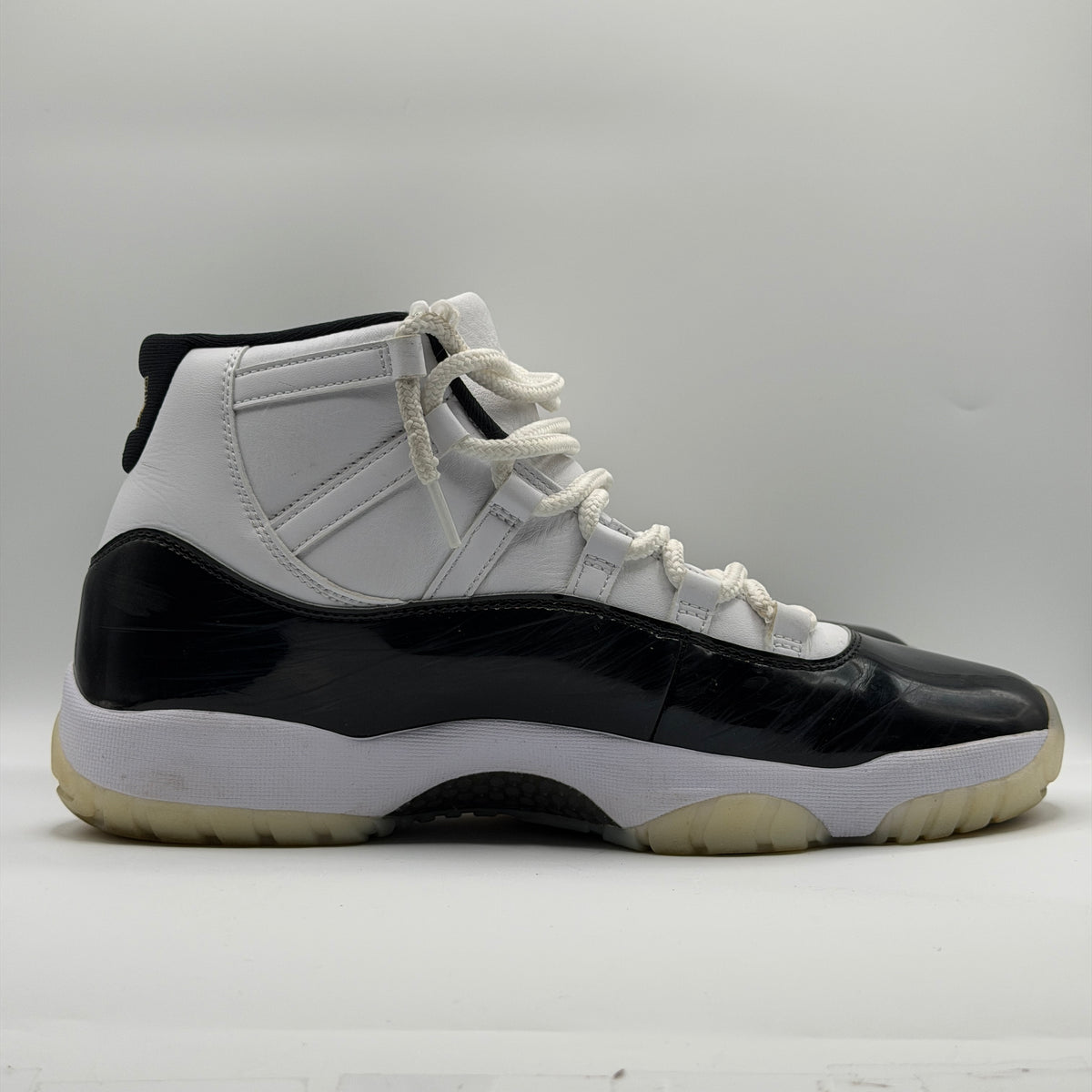 (USED) Jordan 11 Retro DMP Gratitude (2023) Size 11
