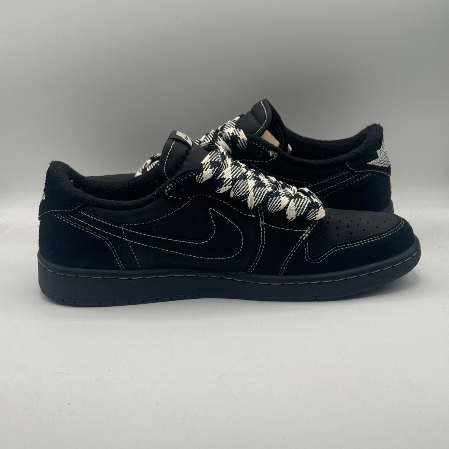 (USED) (No Extra Laces) Jordan 1 Retro Low OG SP Travis Scott Black Phantom Size 10