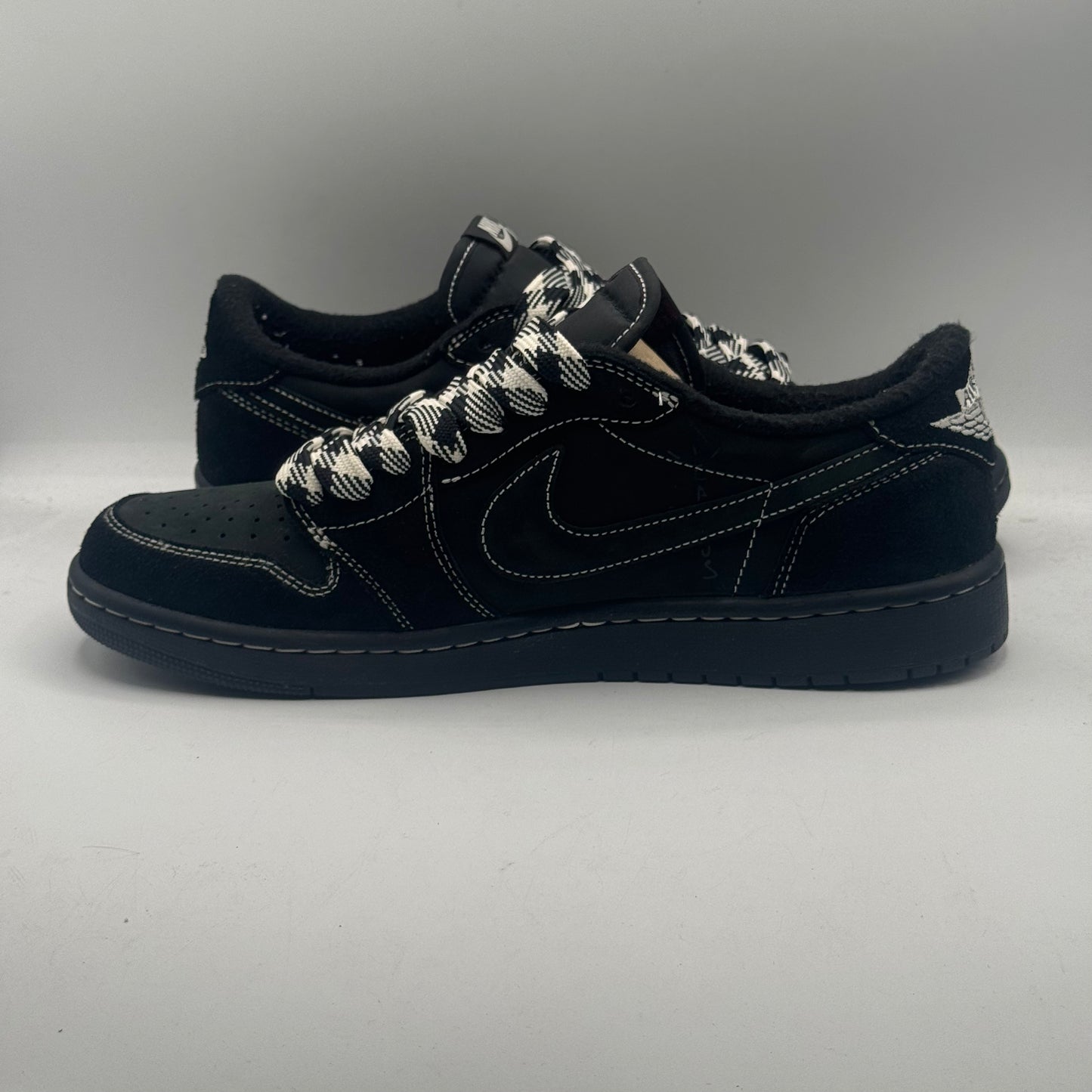 (USED) (No Extra Laces) Jordan 1 Retro Low OG SP Travis Scott Black Phantom Size 10