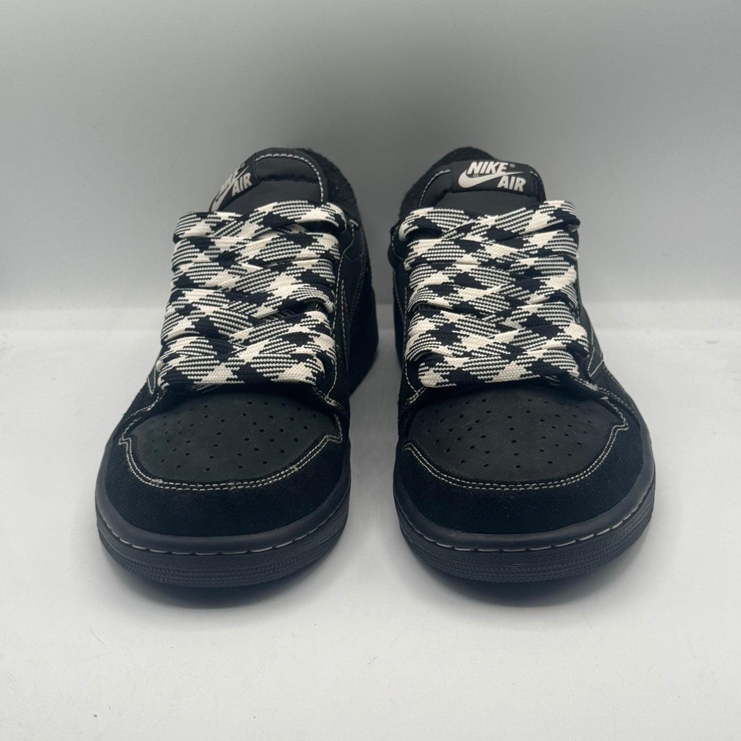 (USED) (No Extra Laces) Jordan 1 Retro Low OG SP Travis Scott Black Phantom Size 10
