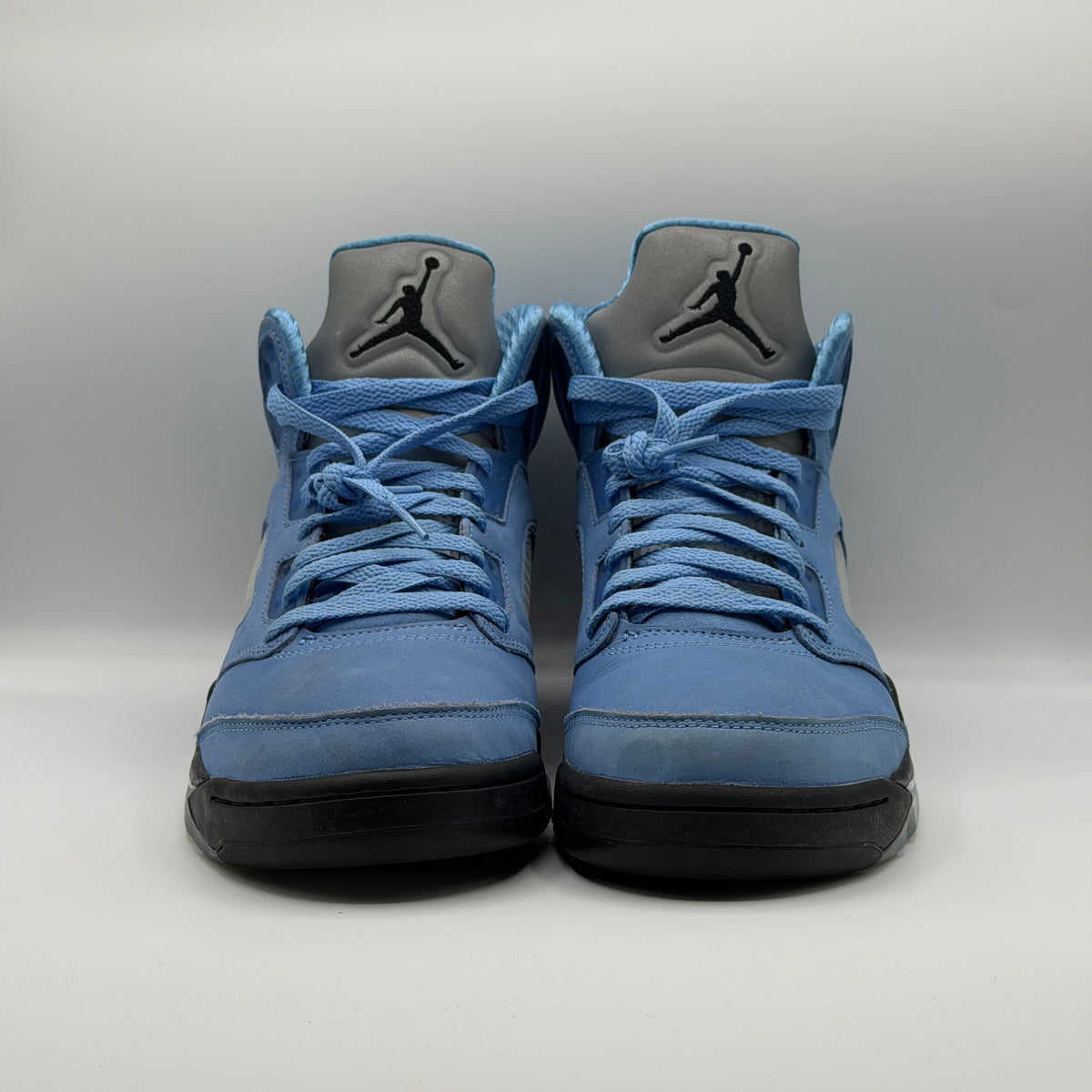 (USED NO BOX) Jordan 5 Retro UNC Size 8.5