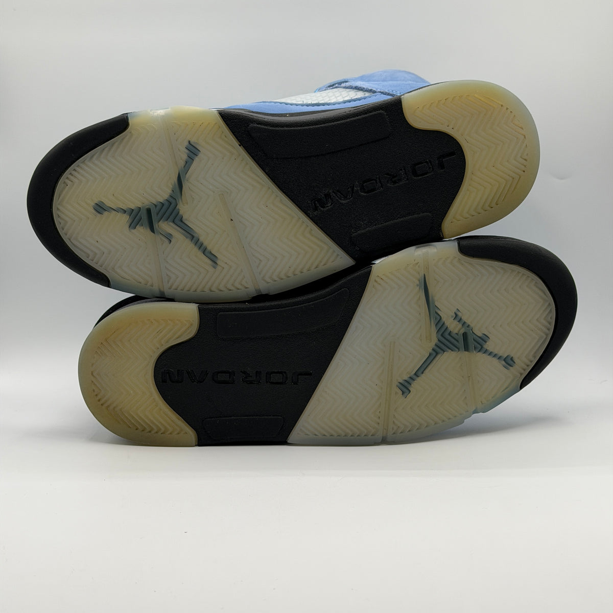 (USED NO BOX) Jordan 5 Retro UNC Size 8.5