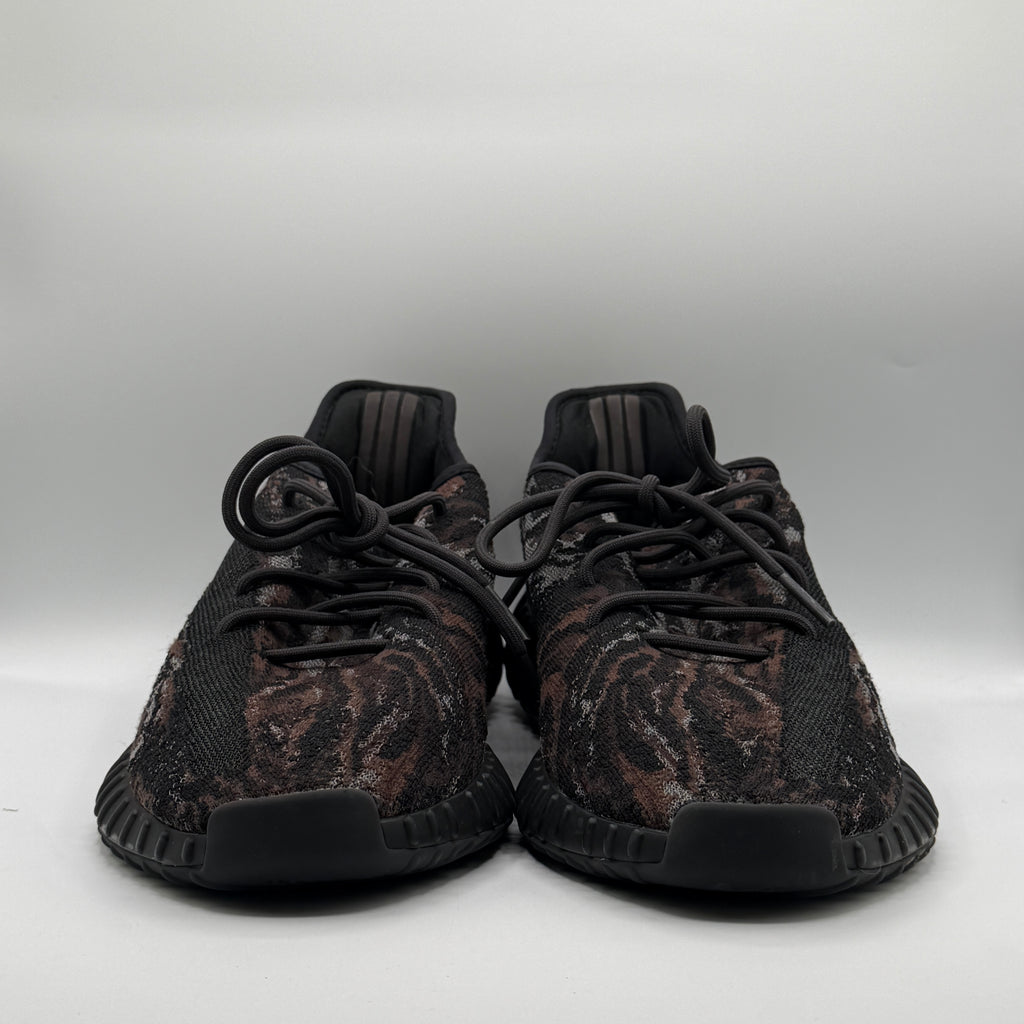 (USED NO BOX) adidas Yeezy Boost 350 V2 Size 14
