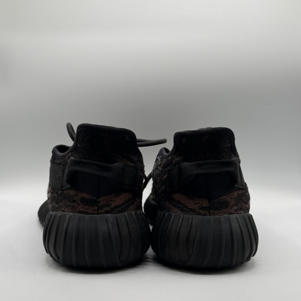 (USED NO BOX) adidas Yeezy Boost 350 V2 Size 14