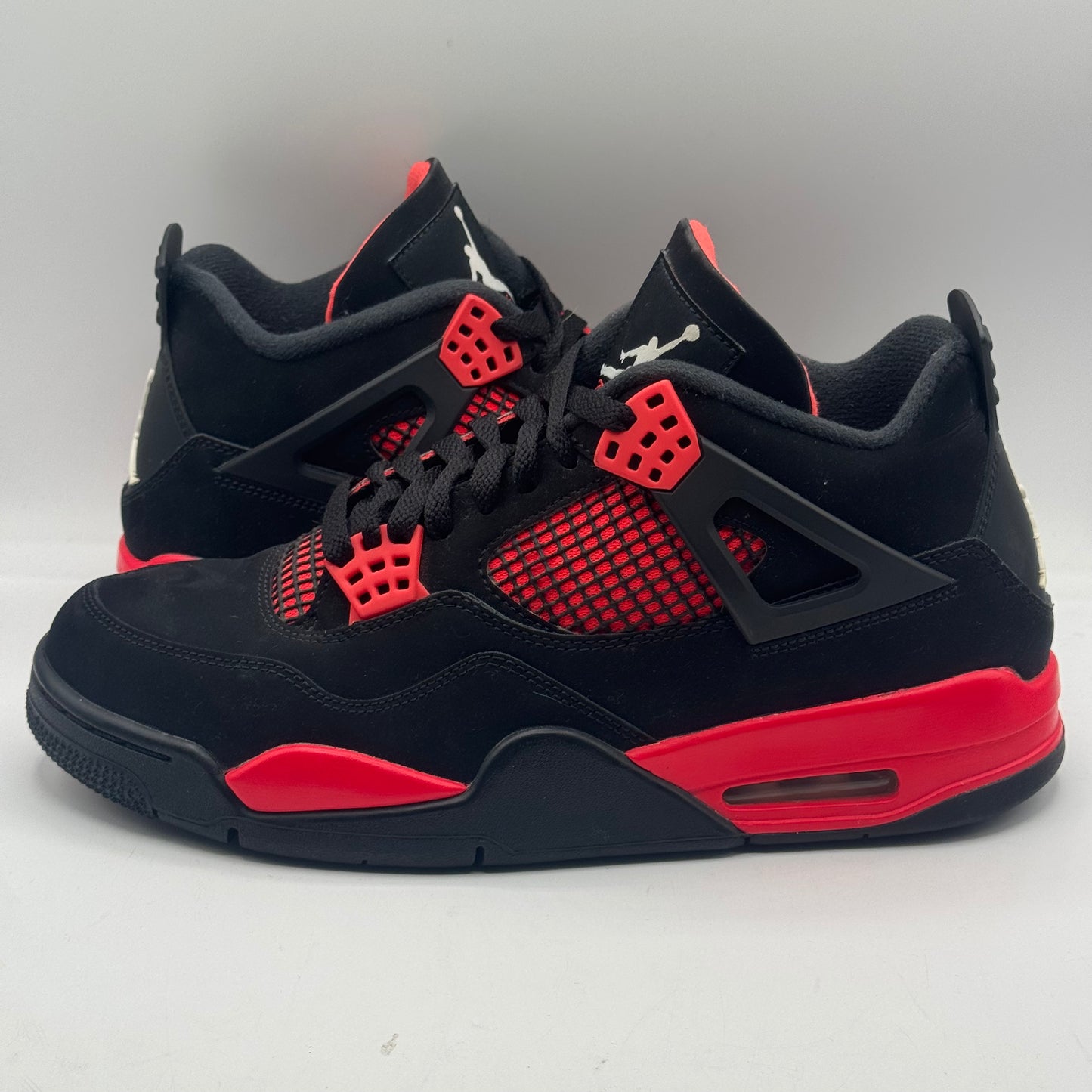 (USED NO BOX) Jordan 4 Red Thunder Size 9.5