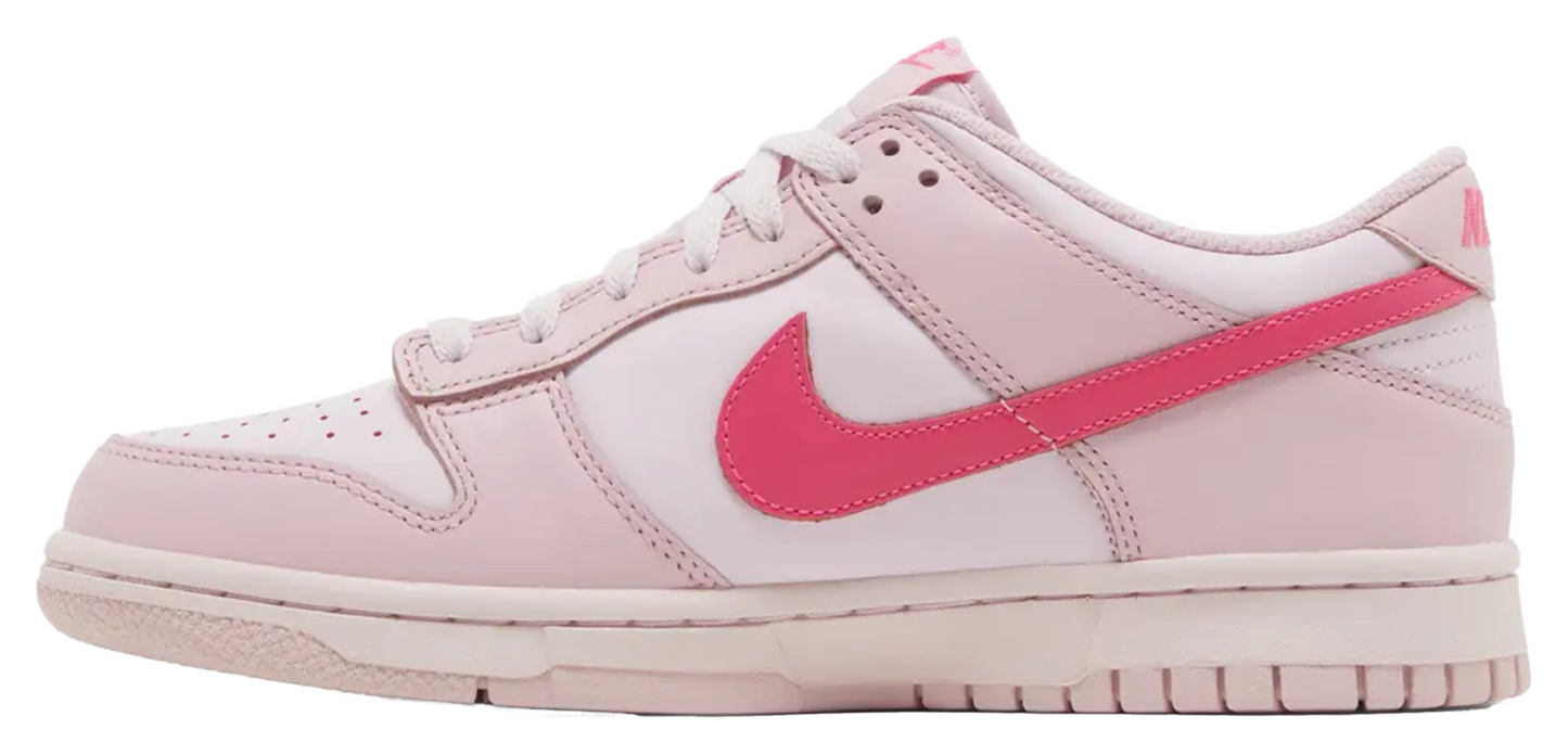 Nike Dunk Low Triple Pink