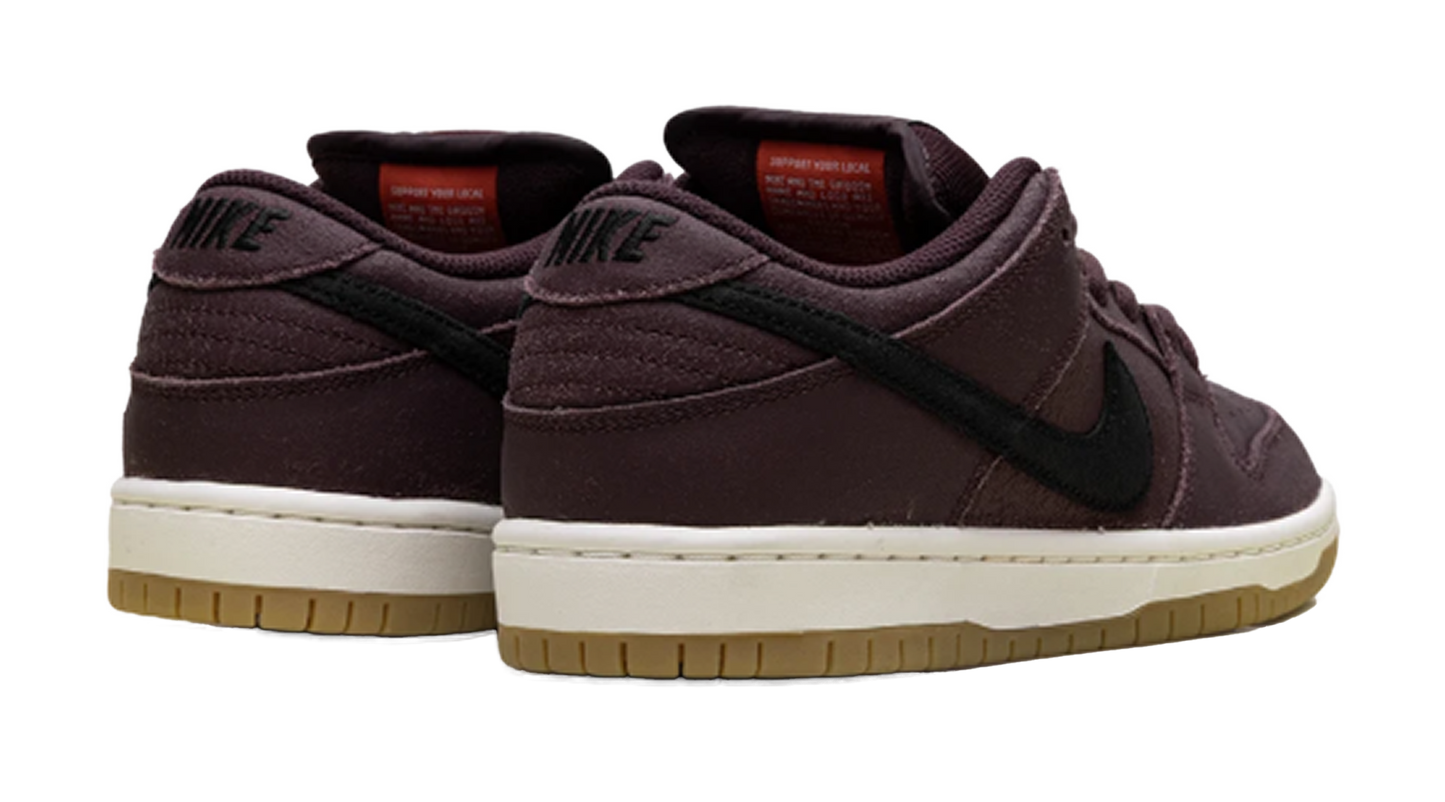 Nike Dunk SB Low Burgundy Crush