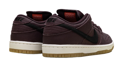 Nike Dunk SB Low Burgundy Crush