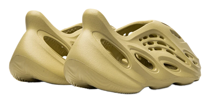 adidas Yeezy Foam RNNR Sulfur