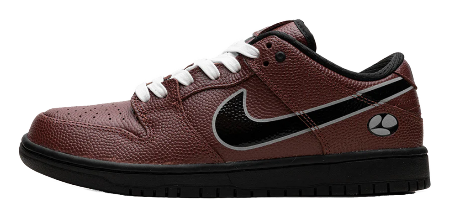 Nike SB Dunk Low Limosine Skateboard