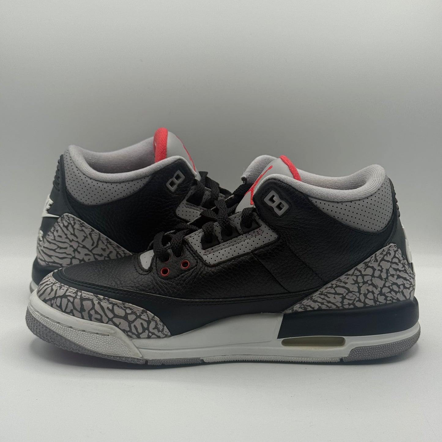 (USED) Jordan 3 Black Cement 2018 Size 7Y