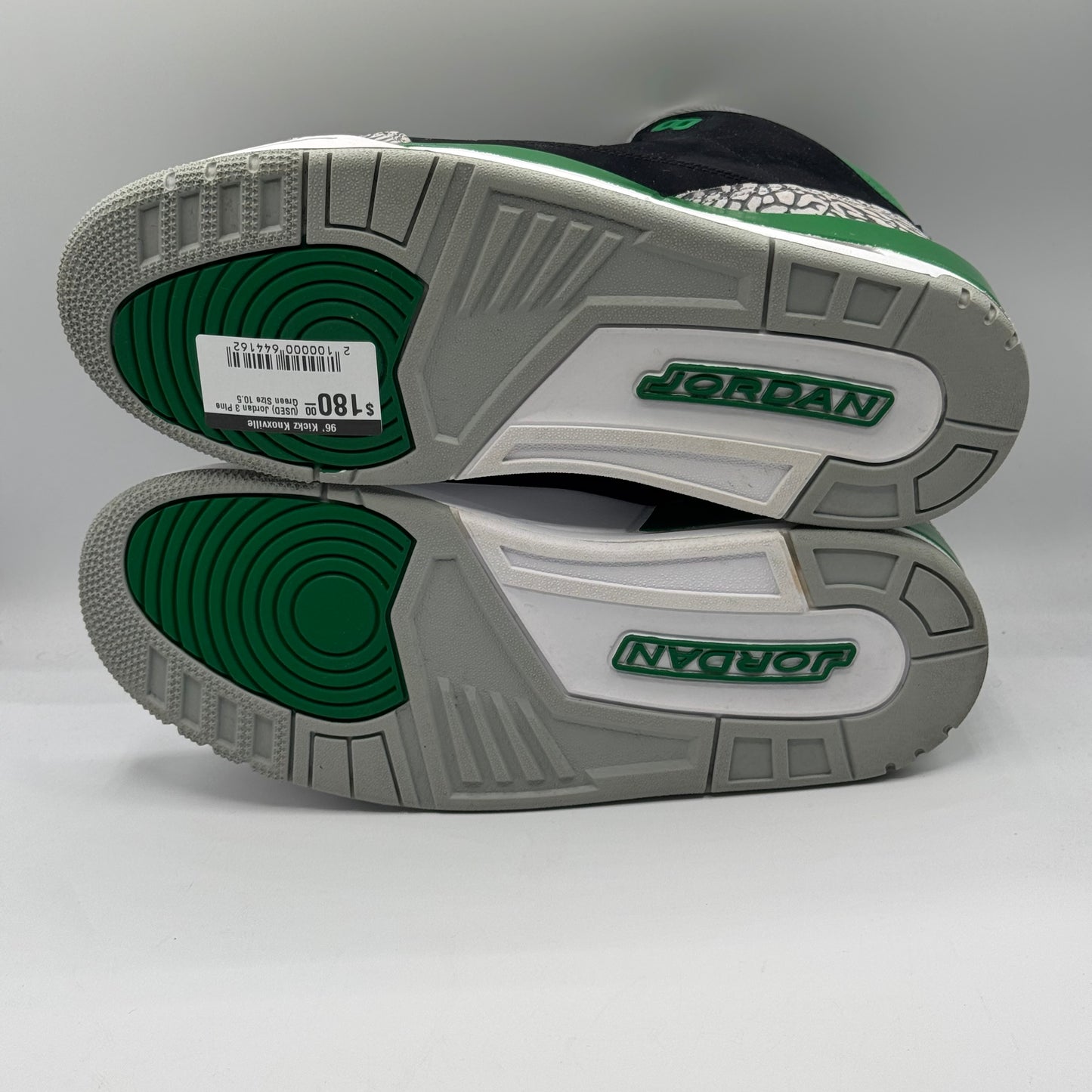 (USED) Jordan 3 Pine Green Size 10.5