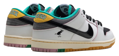 Nike SB Dunk Low CSEF
