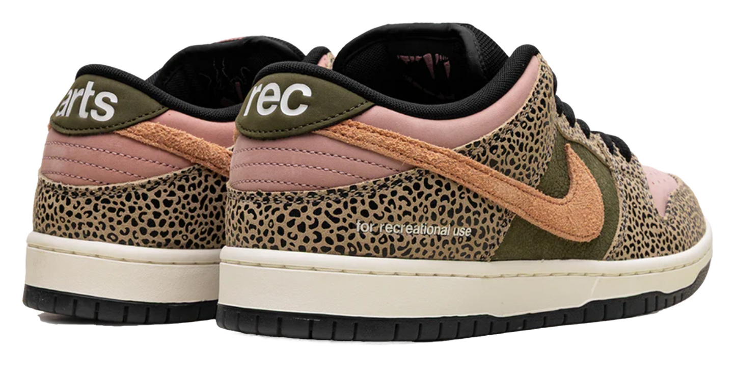 Nike SB Dunk Low Arts Rec